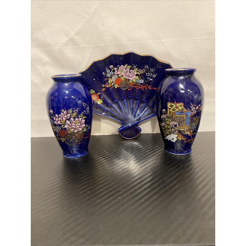 Vtg Pair‎ of Cobalt Blue Hand Painted Artmark Japan Small Vases 4" & 7" Fan